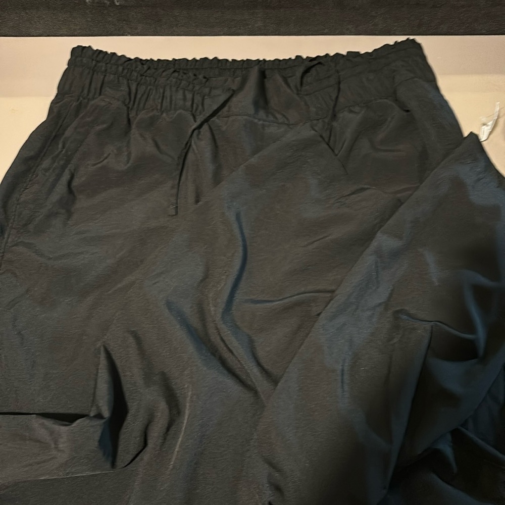 Old navy stretch tech jogger and leggings